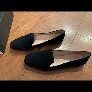 Suede loafer / flats